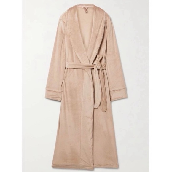 SKIMS Velour Velvet Long Robe in Honey Tan Loungewear Neutral Comfy Cozy - Picture 9 of 9